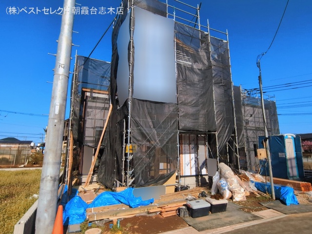 埼玉県朝霞市膝折町３丁目の新築戸建てシート写真 2026年3月4日撮影