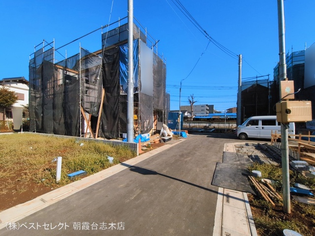 埼玉県朝霞市膝折町３丁目の新築戸建てシート写真 2026年3月4日撮影