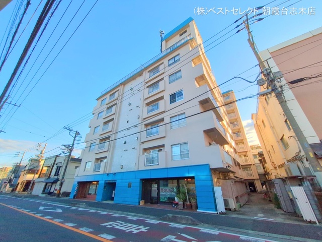 埼玉県朝霞市栄町４丁目のマンション『朝霞サニーハイツ』外観写真 2025年12月17日撮影