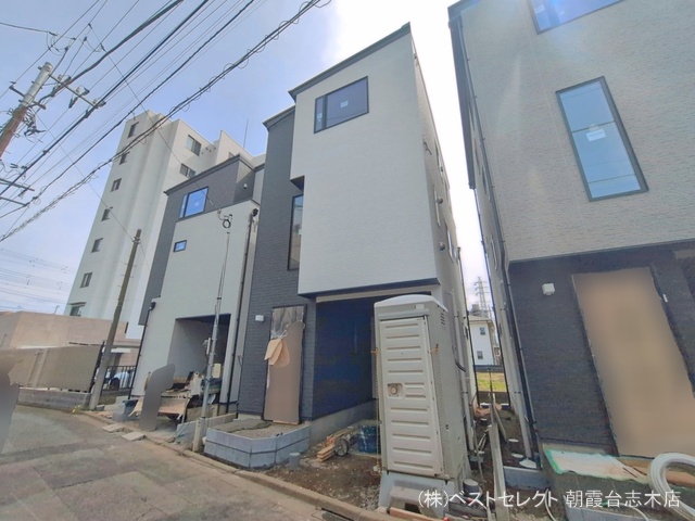 埼玉県朝霞市仲町１丁目の新築戸建て外構写真 2026年4月8日撮影