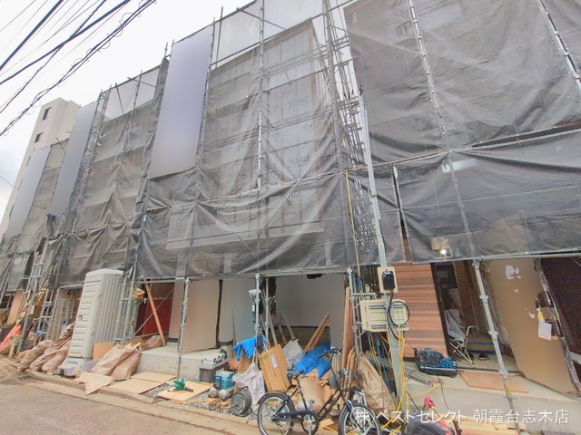 埼玉県朝霞市仲町１丁目の新築戸建てシート写真 2026年2月17日撮影