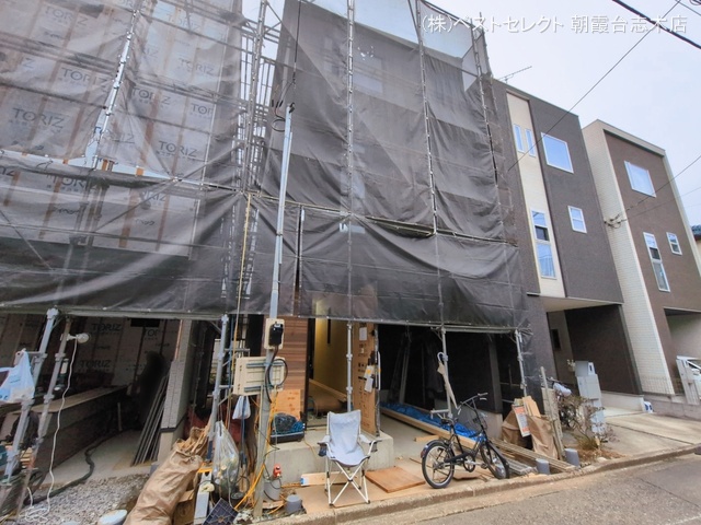 埼玉県朝霞市仲町１丁目の新築戸建てシート写真 2026年3月1日撮影