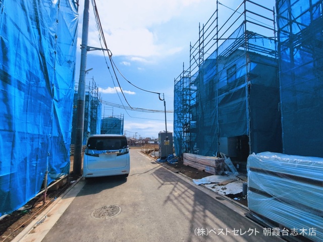 埼玉県新座市石神４丁目の新築戸建てシート写真 2026年3月16日撮影