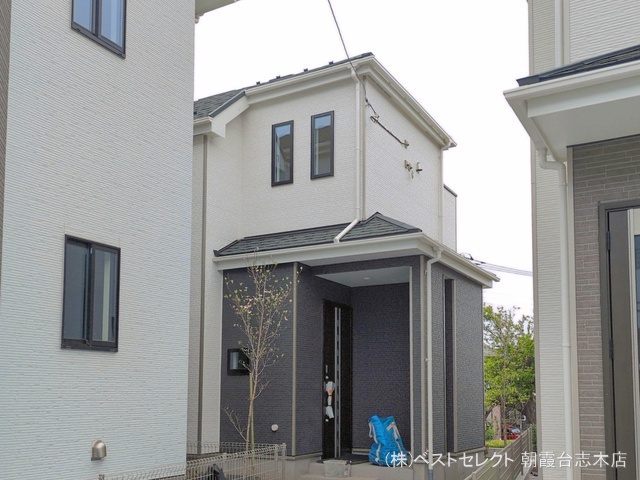 埼玉県新座市石神４丁目の新築戸建て外構写真 2026年4月27日撮影