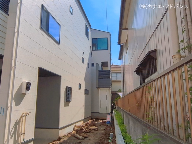 千葉県市川市香取１丁目の新築戸建て外構写真 2026年6月15日撮影