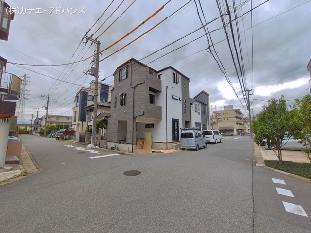 千葉県市川市塩焼3丁目の新築戸建て外構写真 2026年6月3日撮影