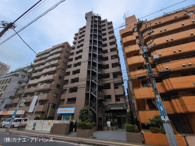 千葉県市川市南八幡4丁目のマンション『ナイスアーバン本八幡』外観写真 2026年3月1日撮影