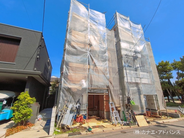 千葉県市川市富浜3丁目の新築戸建てシート写真 2026年4月27日撮影