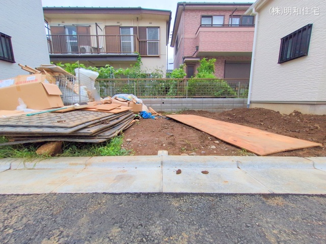 東京都府中市四谷4丁目の新築戸建て外構写真 2025年7月15日撮影