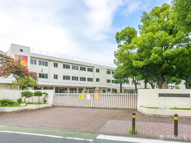 府中市立府中第五小学校　距離750m