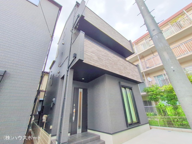 埼玉県さいたま市中央区新中里４丁目の新築戸建て完成写真 2025年10月5日撮影