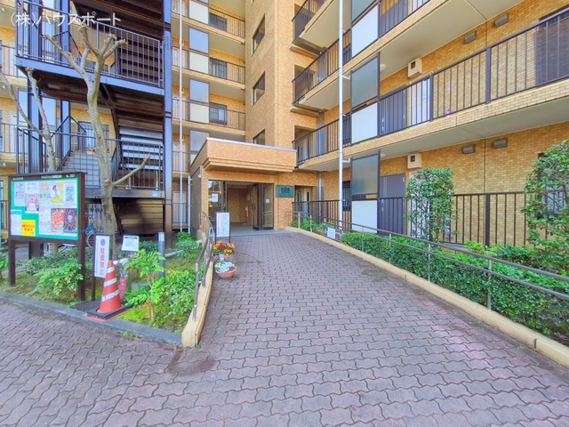 埼玉県さいたま市西区大字指扇のマンション『ライオンズマンション大宮指扇第2』外観写真 2025年4月15日撮影