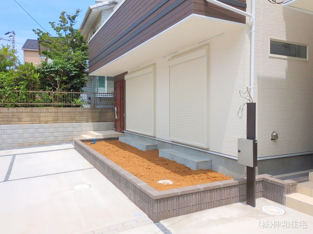 千葉県千葉市花見川区朝日ケ丘4丁目の新築戸建て完成写真 2025年6月8日撮影