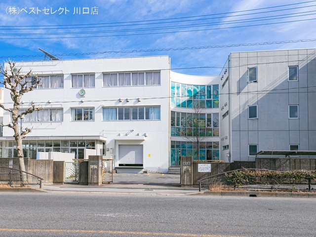 川口市立十二月田中学校　距離720m