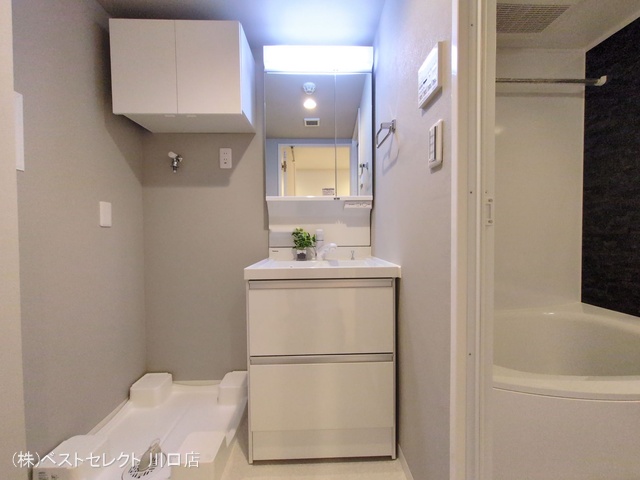 埼玉県川口市末広１丁目のマンション『エクセレンス川口』洗面所写真 2025年6月2日撮影