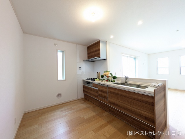 埼玉県川口市本前川1丁目の新築戸建てキッチン写真 2025年5月25日撮影