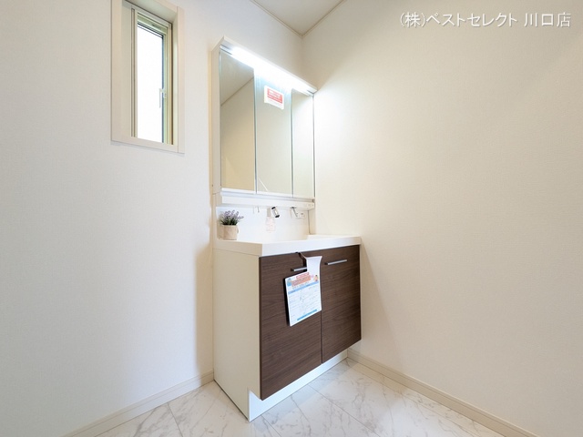 埼玉県川口市本前川1丁目の新築戸建て洗面所写真 2025年5月25日撮影