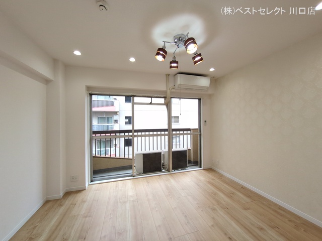 埼玉県川口市川口４丁目のマンション『川口第一永谷マンション』居室メイン写真 2025年6月9日撮影