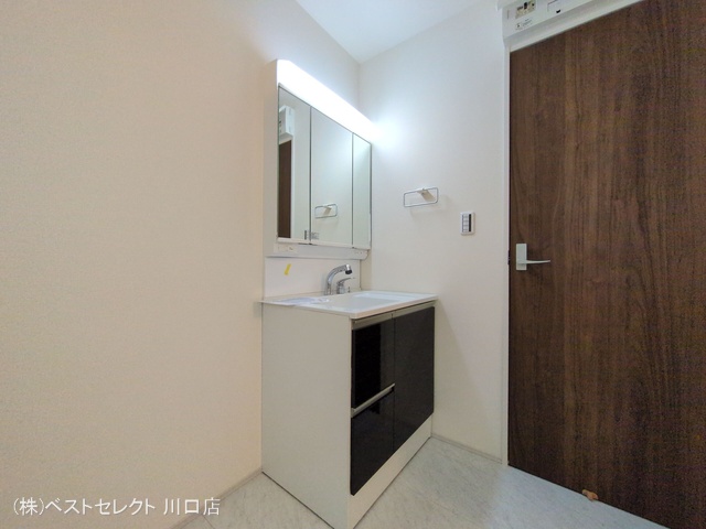 埼玉県川口市元郷5丁目の新築戸建て洗面所写真 2025年6月25日撮影