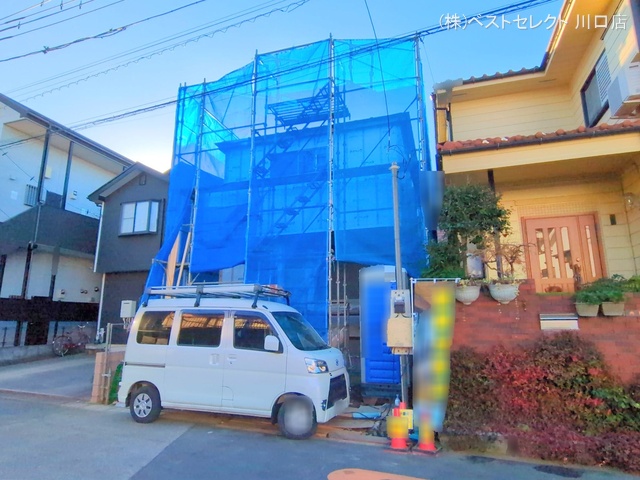 埼玉県川口市前川2丁目の新築戸建てシート写真 2024年12月9日撮影