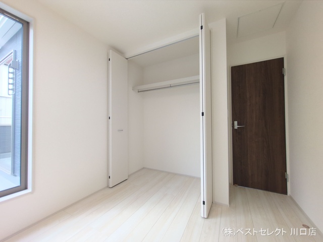 埼玉県川口市上青木２丁目の新築戸建て収納(ウォークインクローゼット)写真 2025年9月3日撮影