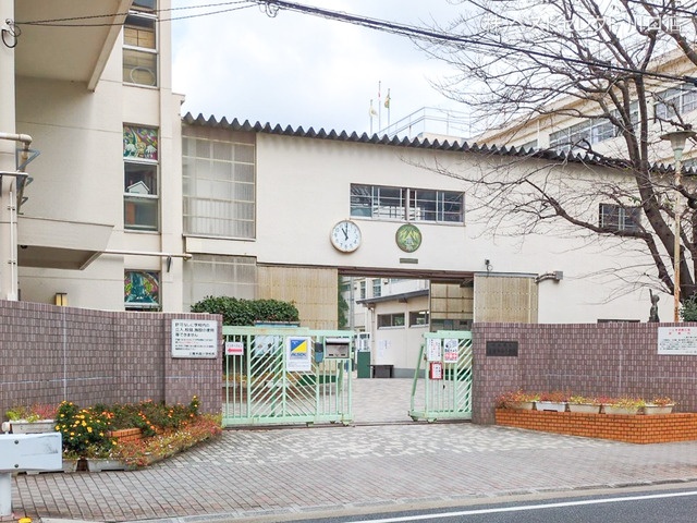 川口市立上青木南小学校 距離1100m