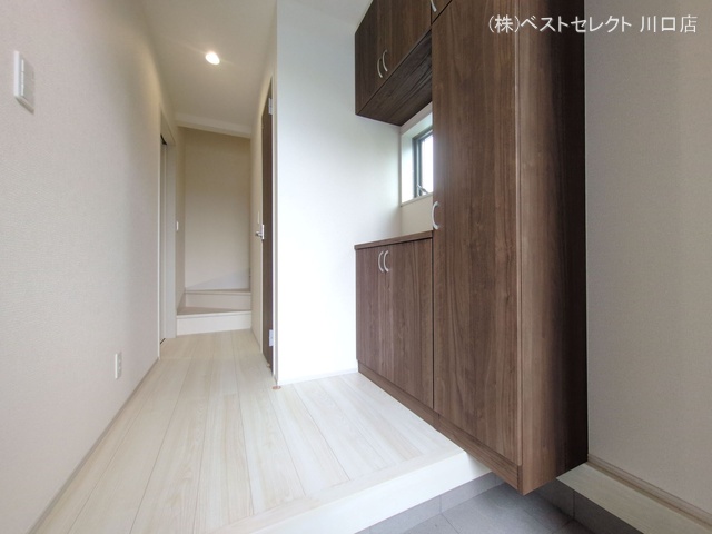 埼玉県川口市上青木2丁目の新築戸建て玄関写真 2025年9月3日撮影