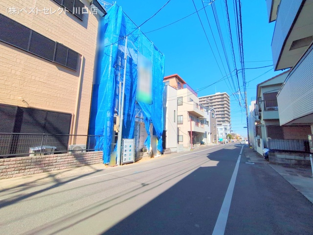 埼玉県川口市青木1丁目の新築戸建てシート写真 2025年2月24日撮影