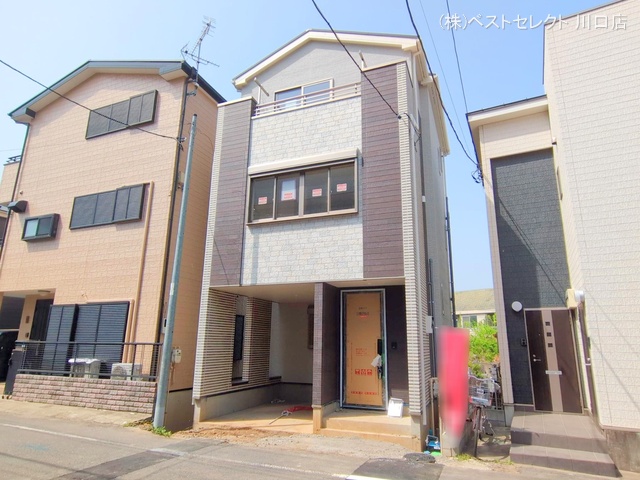 埼玉県川口市青木1丁目の新築戸建て外構写真 2025年4月18日撮影