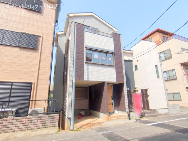 埼玉県川口市青木1丁目の新築戸建て外構写真 2025年4月18日撮影