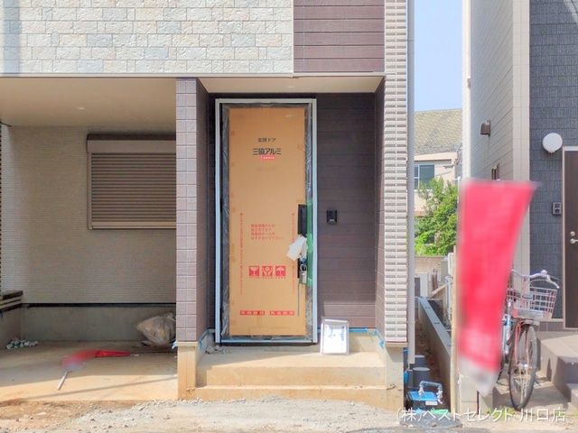 埼玉県川口市青木1丁目の新築戸建て外構写真 2025年4月18日撮影