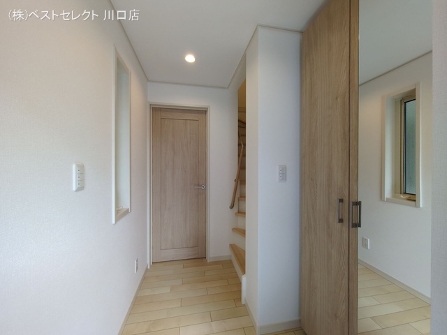 埼玉県川口市青木1丁目の新築戸建て玄関写真 2025年5月21日撮影