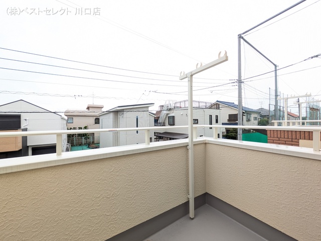 埼玉県川口市鳩ヶ谷本町4丁目の新築戸建てバルコニー写真 2025年5月25日撮影