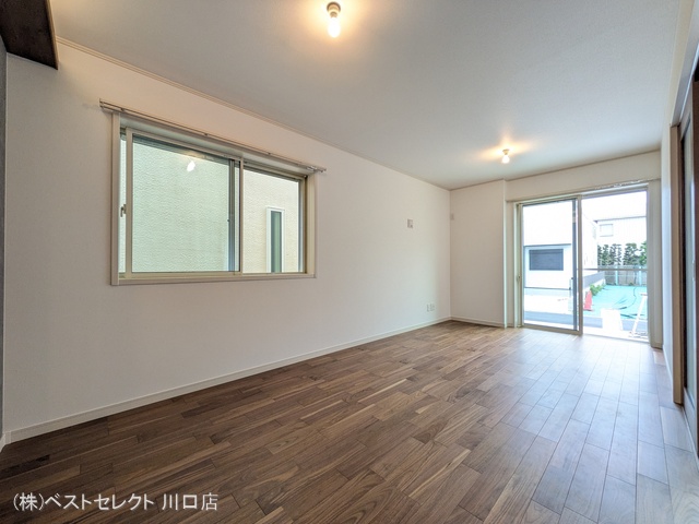 埼玉県川口市鳩ヶ谷本町4丁目の新築戸建てリビング写真 2025年5月25日撮影