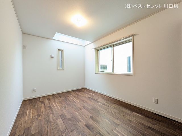 埼玉県川口市鳩ヶ谷本町4丁目の新築戸建て居室メイン写真 2025年5月25日撮影