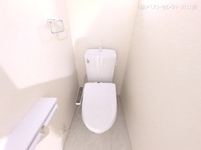 埼玉県川口市鳩ヶ谷本町2丁目の新築戸建てトイレ写真 2025年6月11日撮影