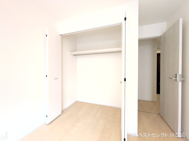 埼玉県川口市鳩ヶ谷本町２丁目の新築戸建て収納(ウォークインクローゼット)写真 2025年6月11日撮影