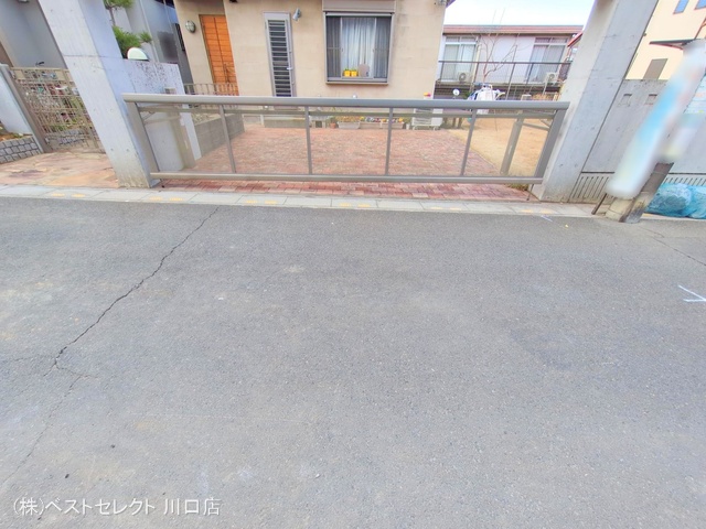 埼玉県川口市鳩ヶ谷本町2丁目の新築戸建てシート写真 2025年2月3日撮影