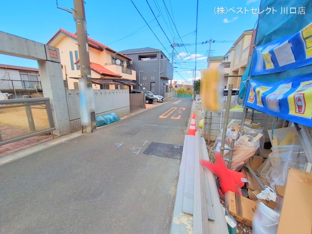 埼玉県川口市鳩ヶ谷本町2丁目の新築戸建てシート写真 2025年2月3日撮影