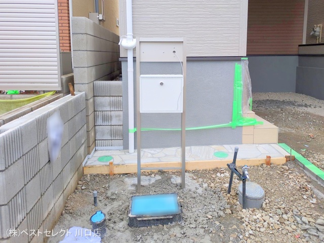埼玉県川口市鳩ヶ谷本町2丁目の新築戸建て外構写真 2025年3月3日撮影