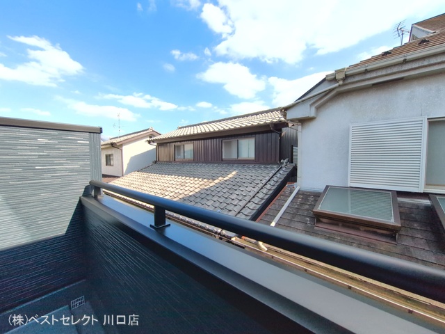 埼玉県川口市戸塚鋏町の新築戸建てバルコニー写真 2025年10月9日撮影