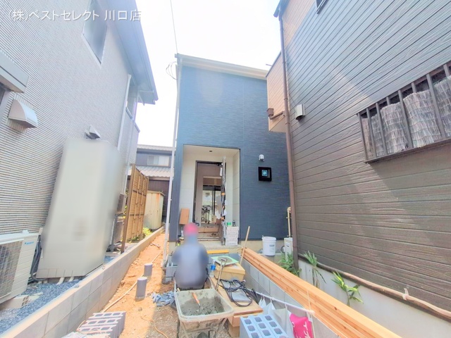 埼玉県川口市戸塚鋏町の新築戸建て外構写真 2025年8月21日撮影