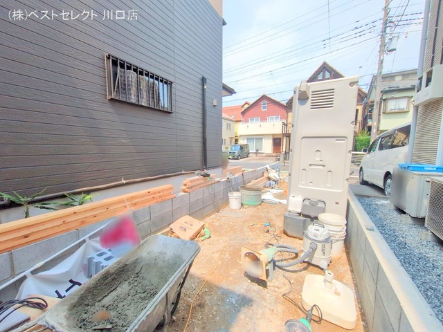 埼玉県川口市戸塚鋏町の新築戸建て外構写真 2025年8月21日撮影