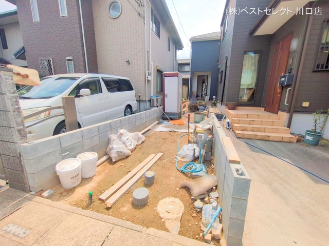 埼玉県川口市戸塚鋏町の新築戸建て外構写真 2025年8月21日撮影