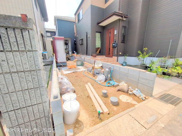 埼玉県川口市戸塚鋏町の新築戸建て外構写真 2025年8月21日撮影