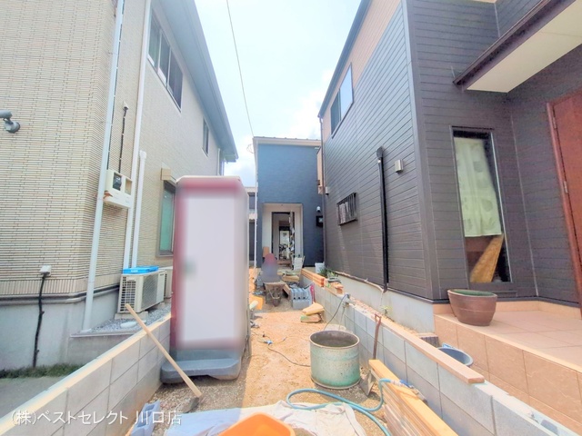 埼玉県川口市戸塚鋏町の新築戸建て外構写真 2025年8月21日撮影