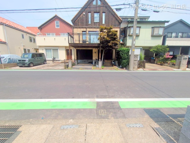 埼玉県川口市戸塚鋏町の新築戸建て外構写真 2025年8月21日撮影
