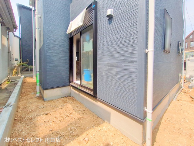 埼玉県川口市戸塚鋏町の新築戸建て外構写真 2025年8月21日撮影