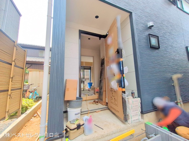埼玉県川口市戸塚鋏町の新築戸建て外構写真 2025年8月21日撮影