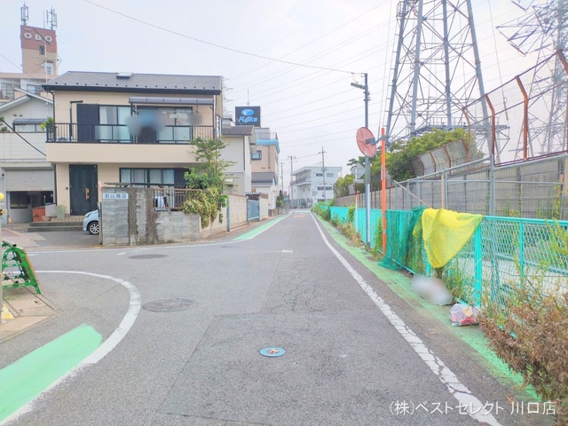 埼玉県川口市南鳩ヶ谷7丁目の新築戸建てシート写真 2025年7月6日撮影